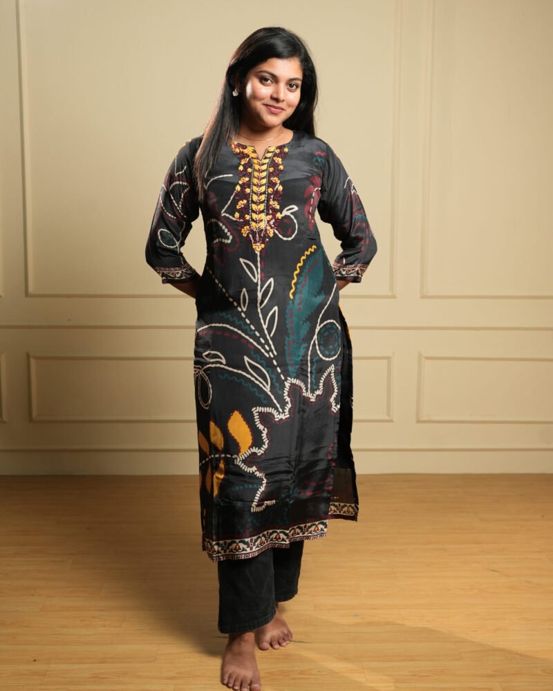 Black Floral Printed Cotton Kurti
