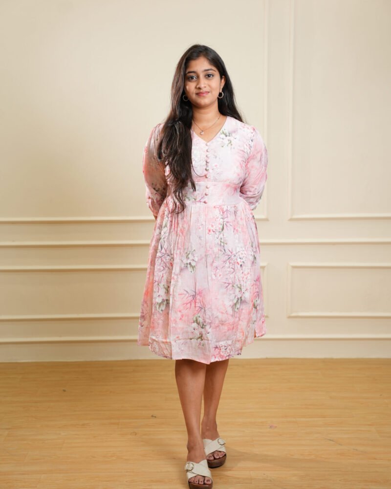 Soft Pink Floral Printed Knee‑Length Dress