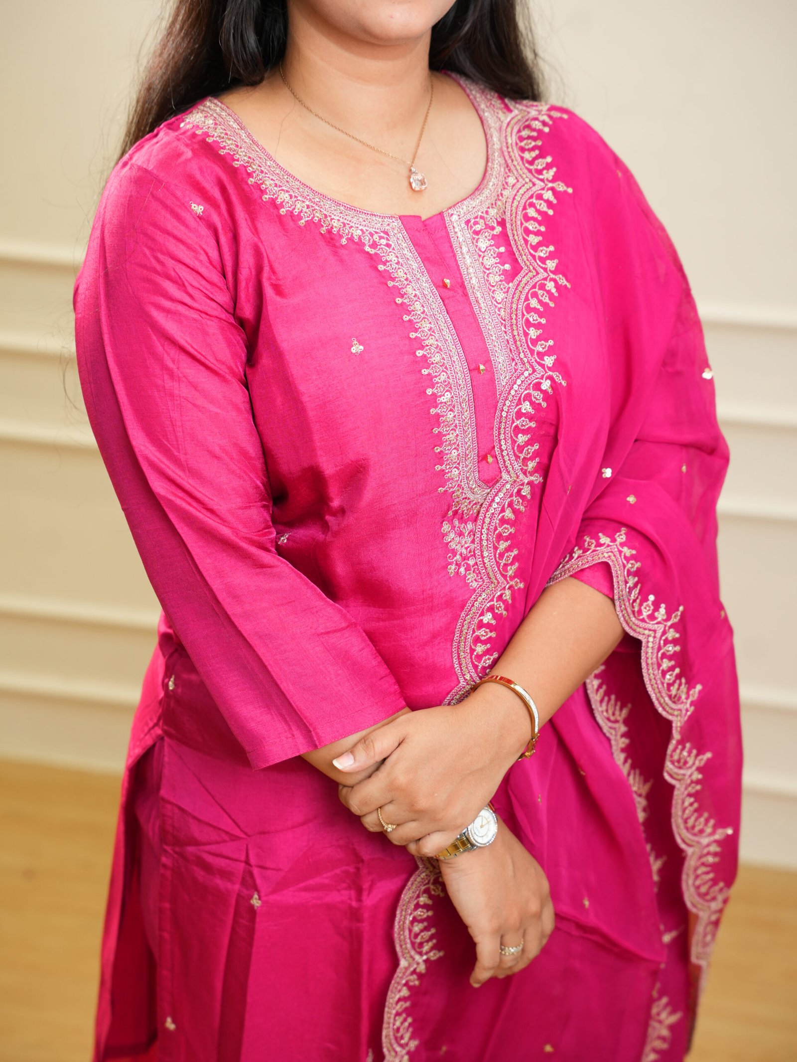 Fuchsia Pink Embroidered Kurta Set with Dupatta - Image 2