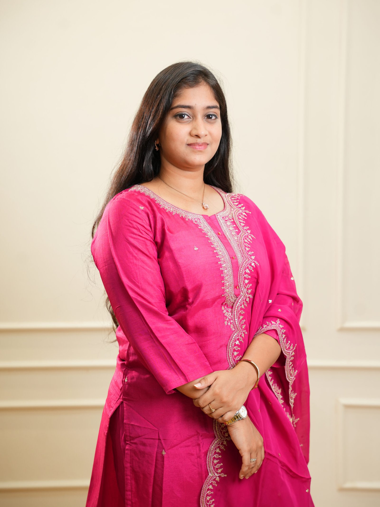Fuchsia Pink Embroidered Kurta Set with Dupatta - Image 3