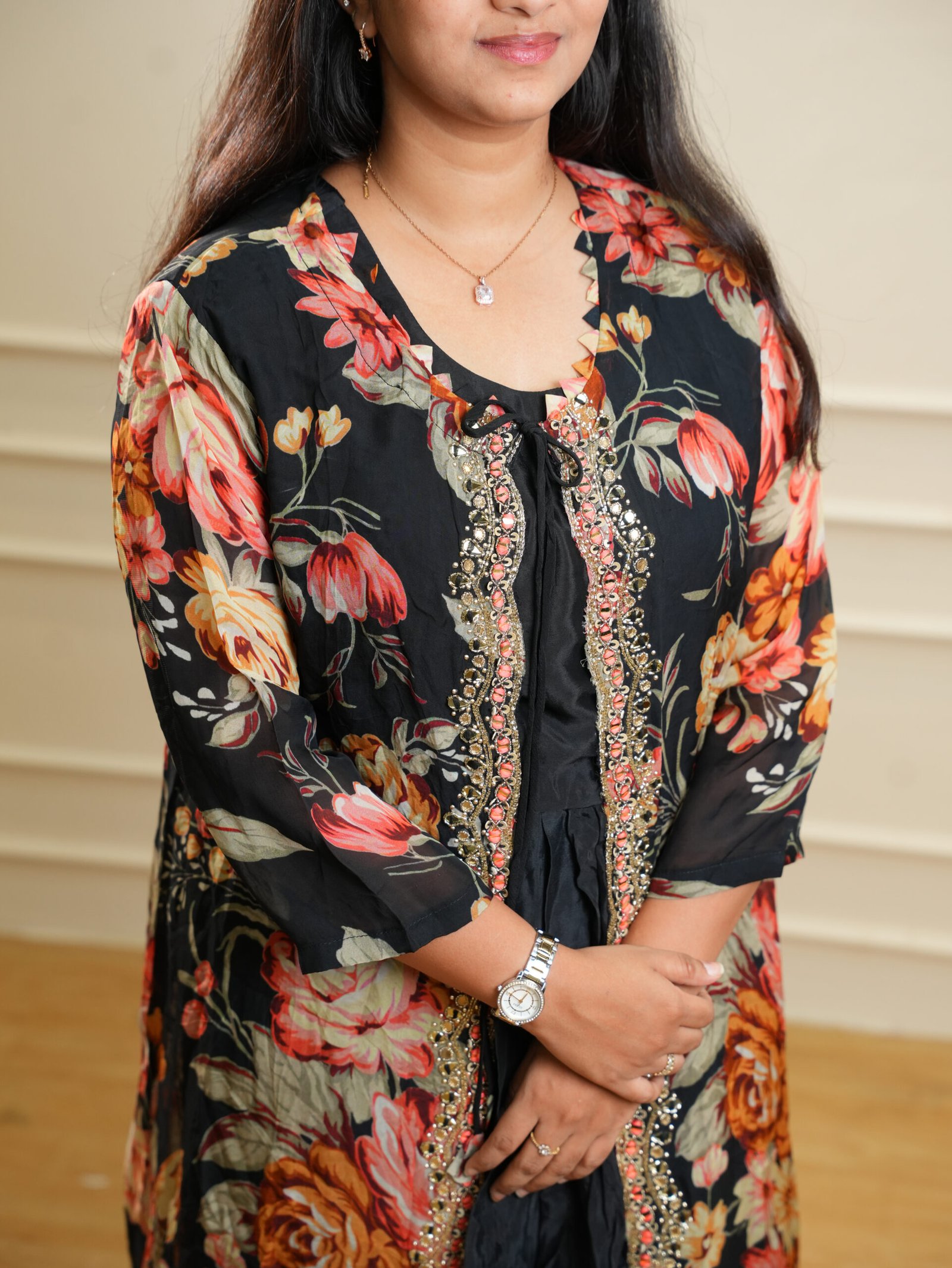 Black Floral Layered Ethnic Kurta - Image 2