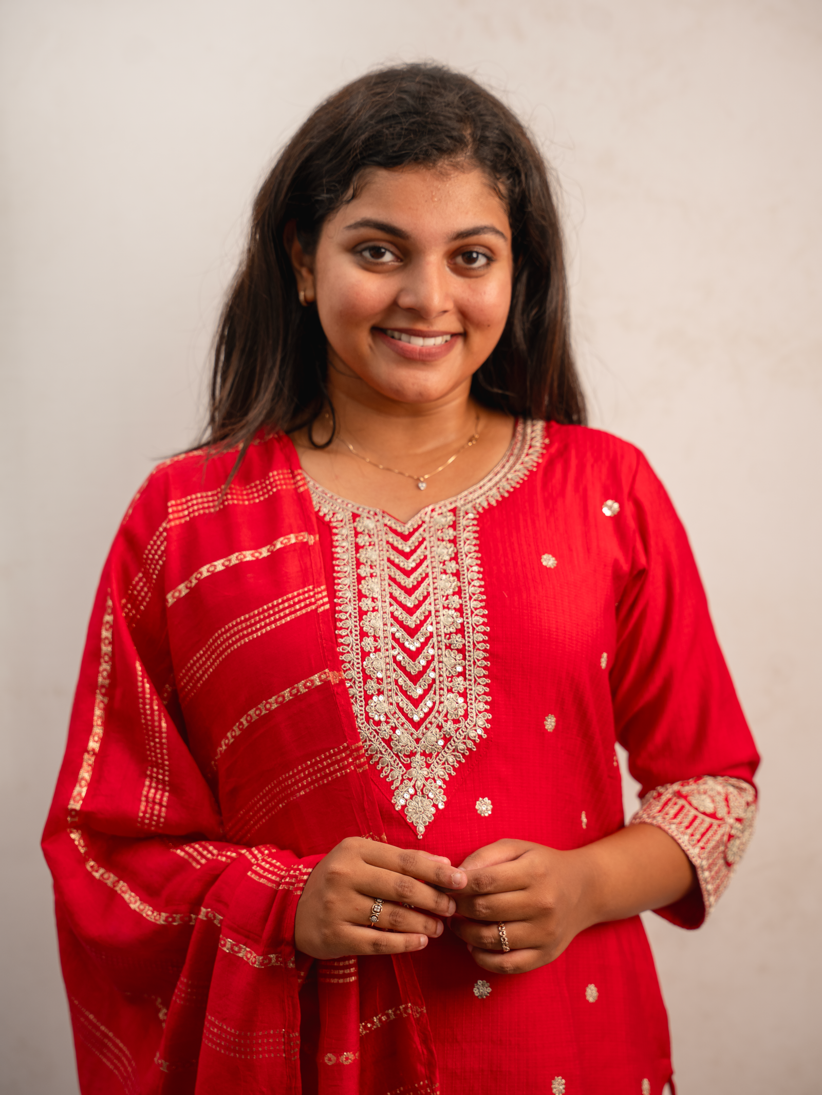 Red Embroidered Kurta Set with Dupatta - Image 2