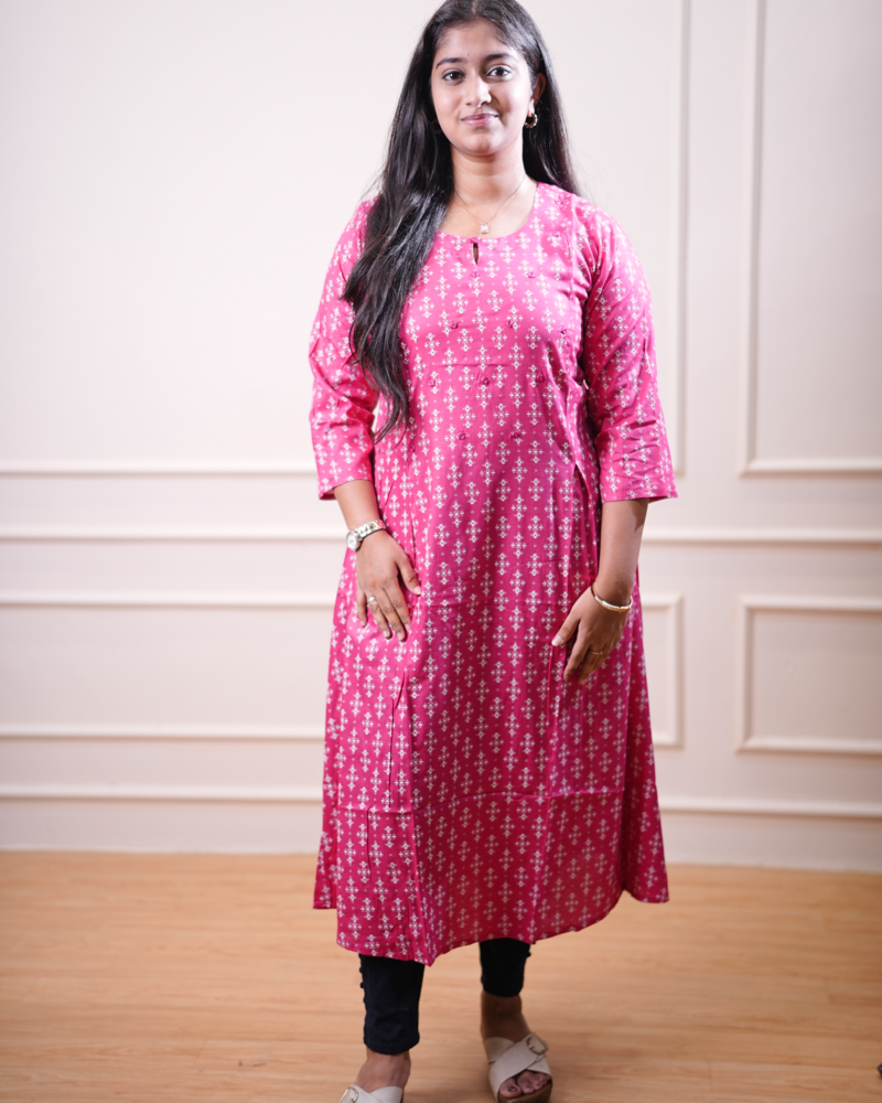 Rosebud Motif Printed Straight Kurta