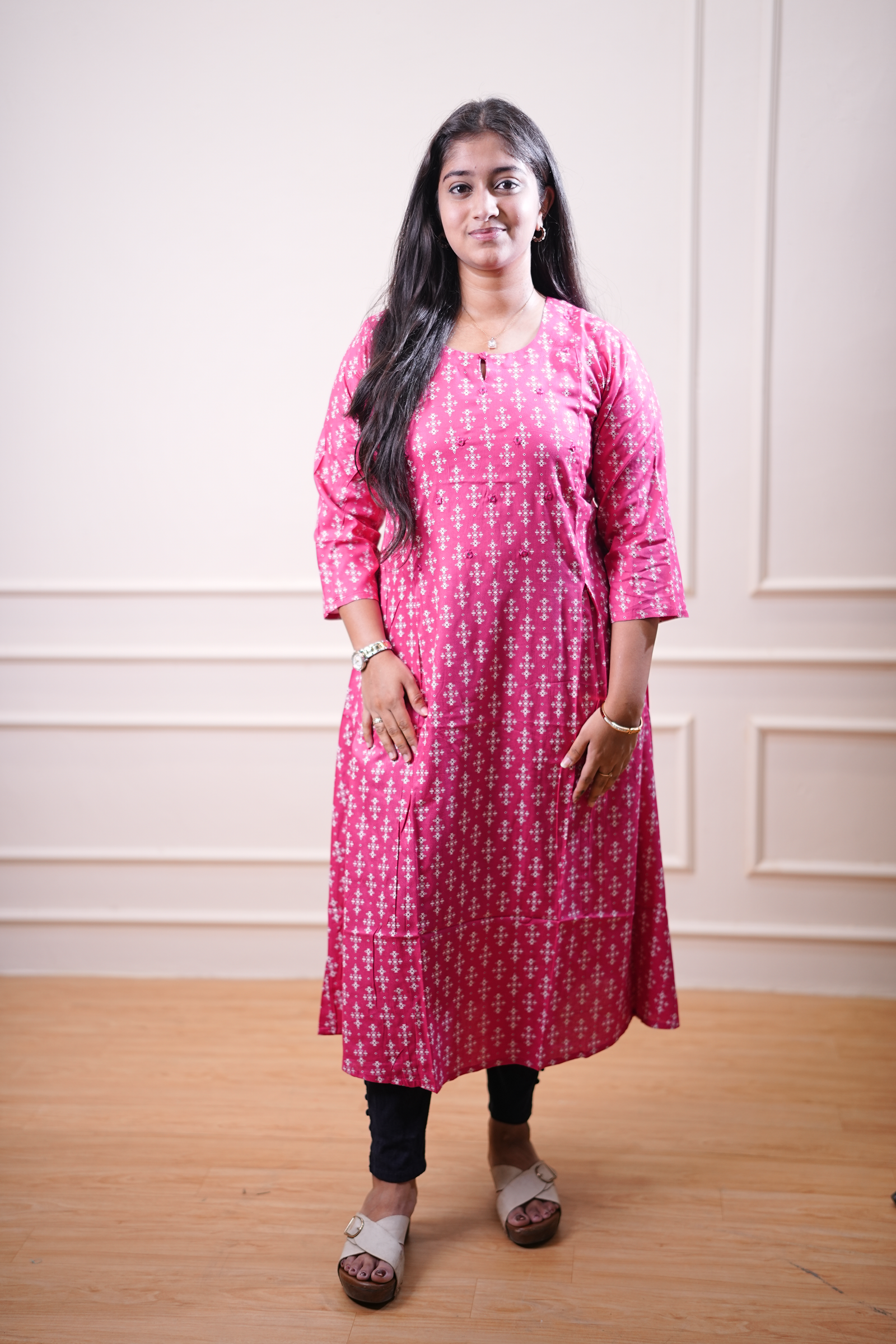Rosebud Motif Printed Straight Kurta