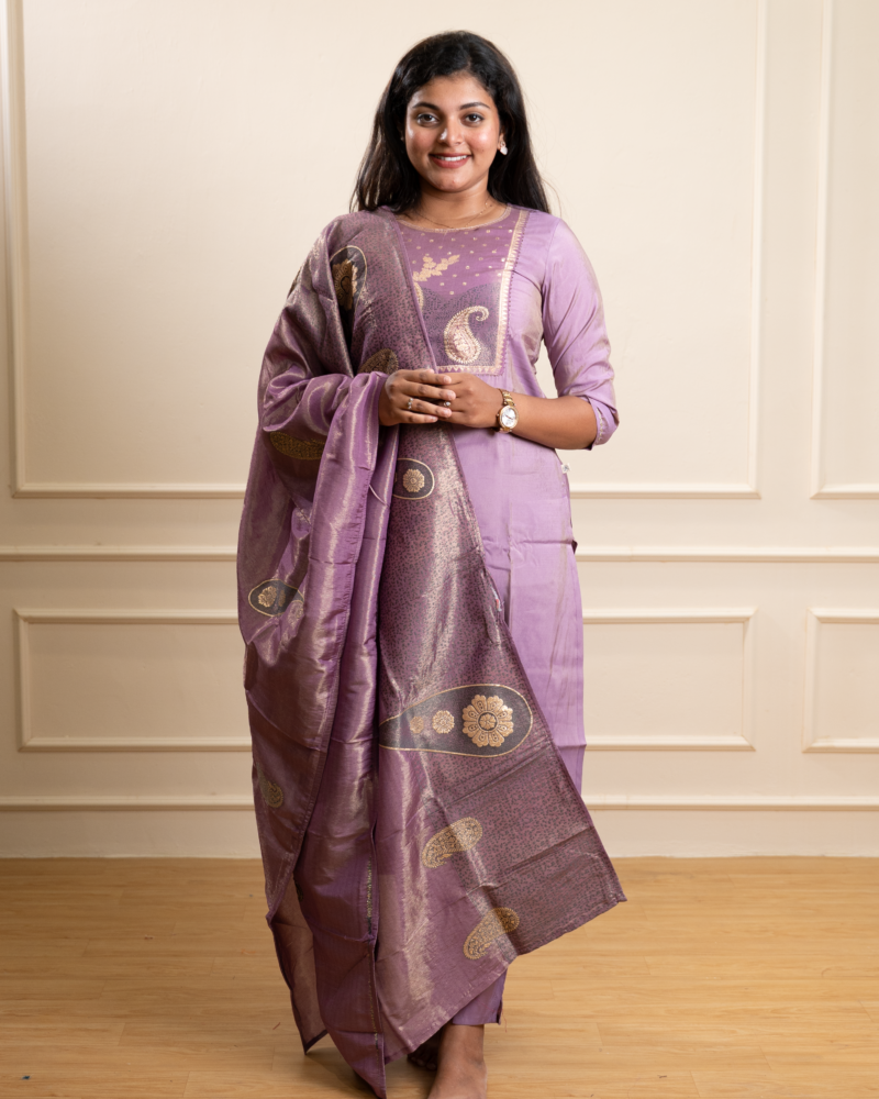 Mauve Lavender Silk Kurta Set with Paisley Zari Dupatta